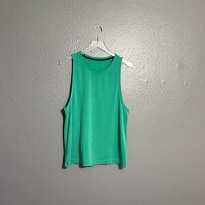 Lululemon License to Train Tank Green Size L